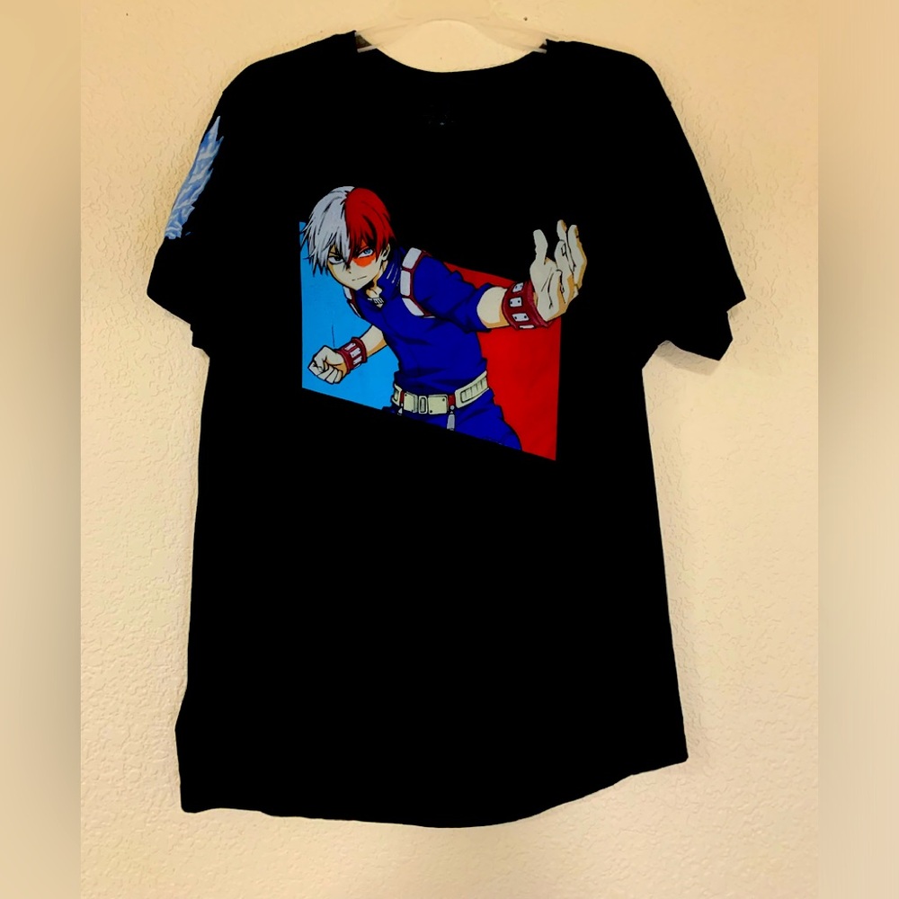 Black T-shirt anime
